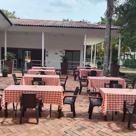 Arizona Ranch Hotel 吉拉尔多特 外观 照片